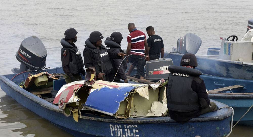 尼日利亚发生超载沉船事故，约140人下落不明