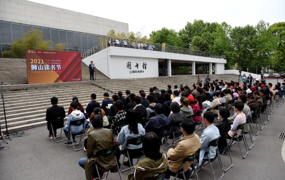 武汉的一些高校太有特色了，看完好想再来武汉读一次大学