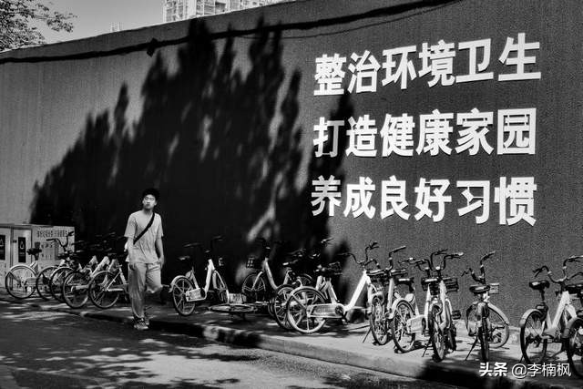 武汉有实力争全国第五城，老城区卫生还需改善，有些人实在不像话