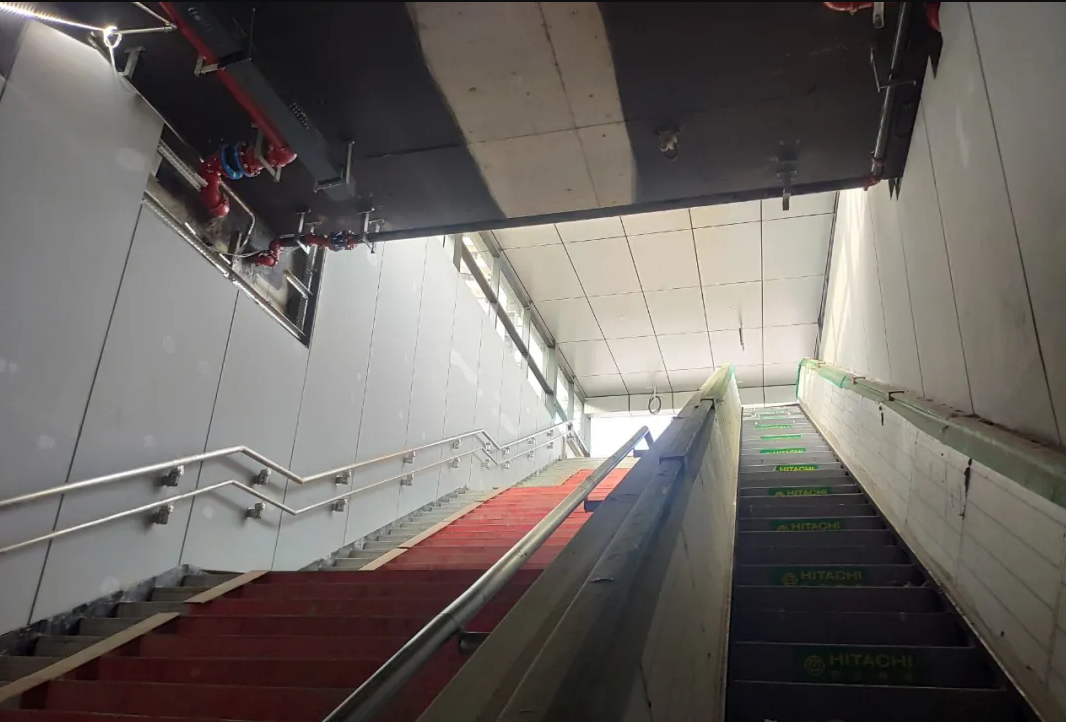 实探武汉地铁16号线，车站内部情况爆光