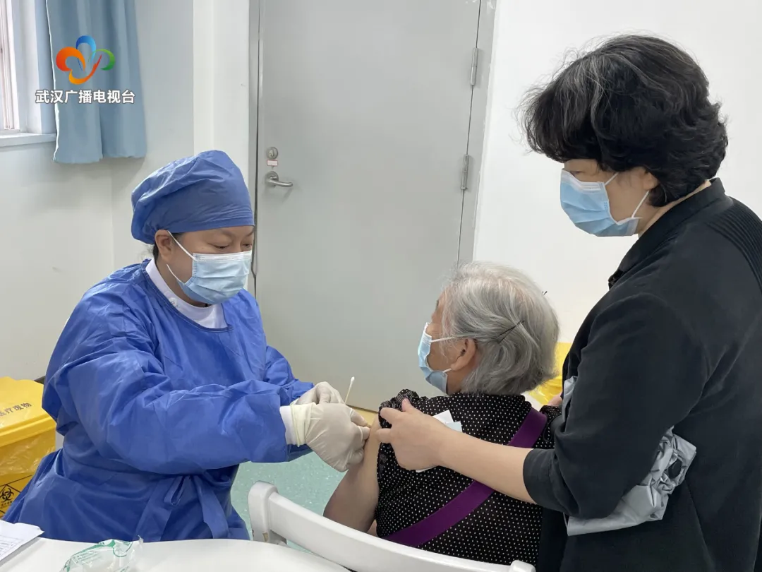 即日起，武汉全面恢复疫苗第一针预约