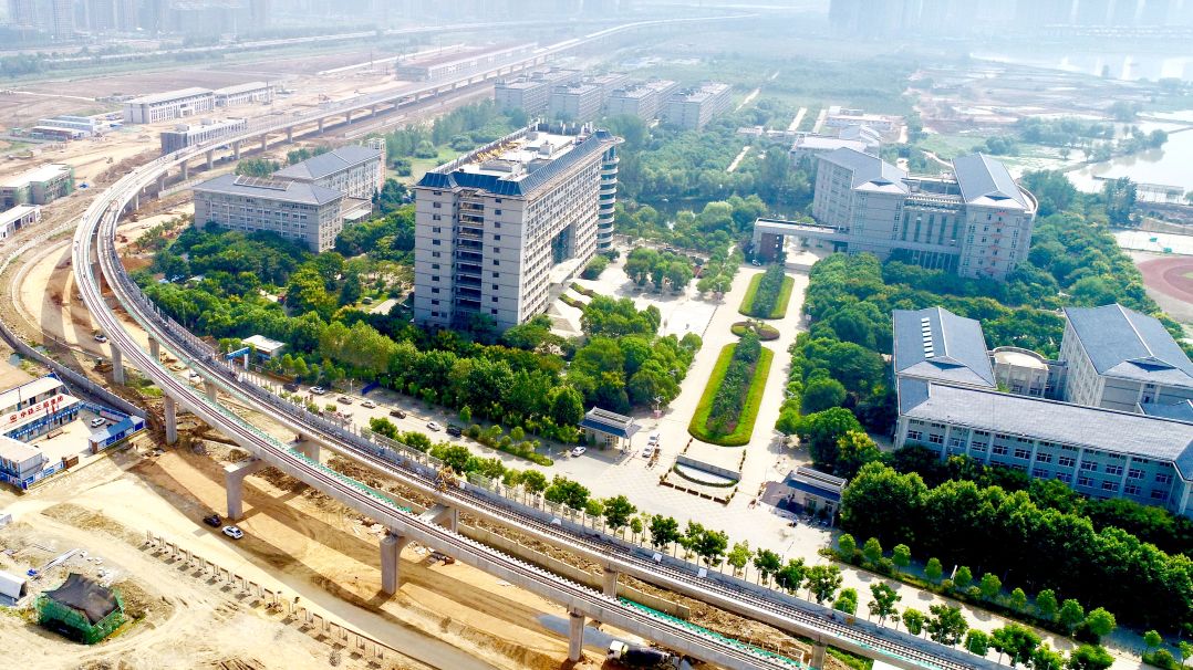 武汉在建一条重量级地铁，全长33.6km，沿途共设25站