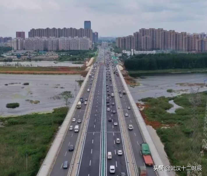 <武汉城建>黄陂区318国道二桥东段扩建启动，拓为70m宽