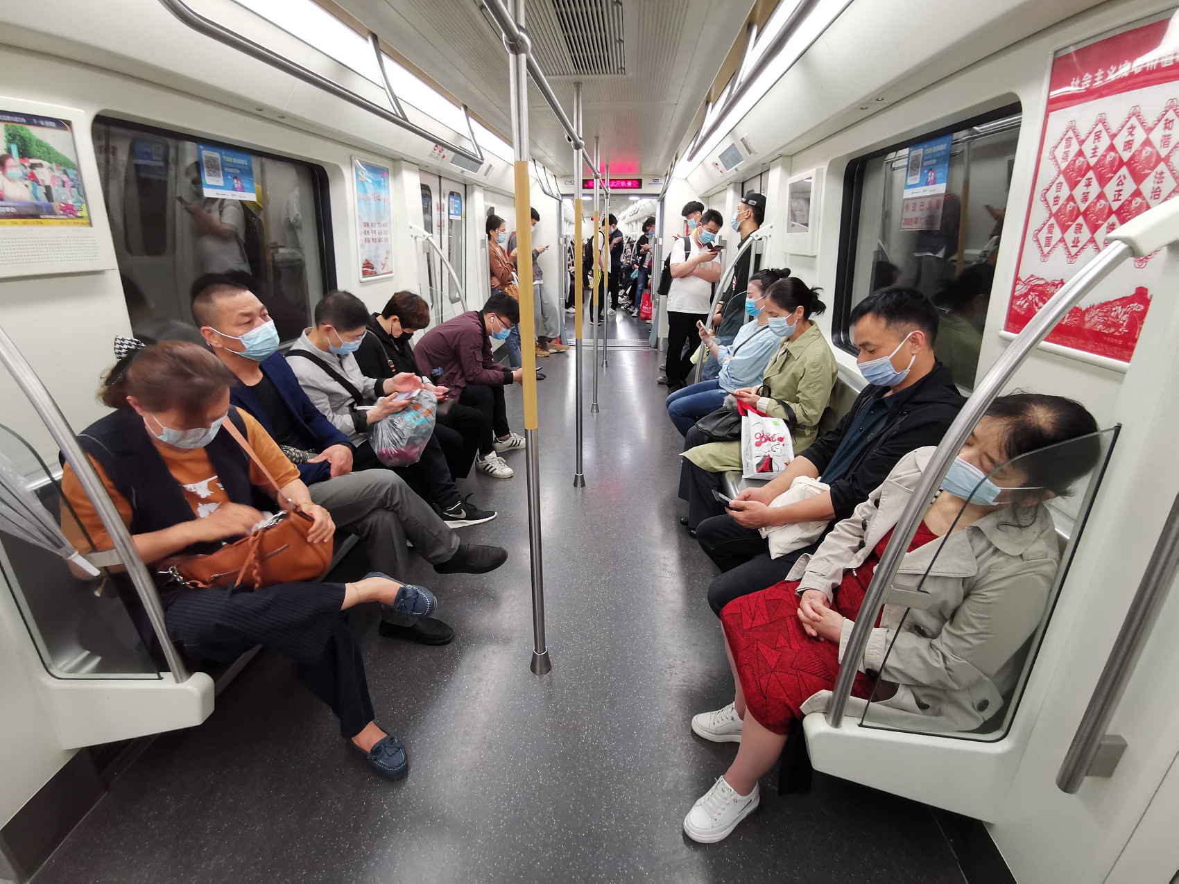 武汉地铁里程将反超，深圳：别急，明年见